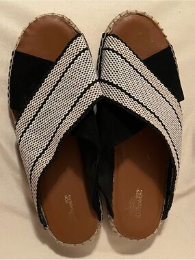 Diane Von Furstenberg Millie 2 Black and White Woven Slide Espadrilles Size 7